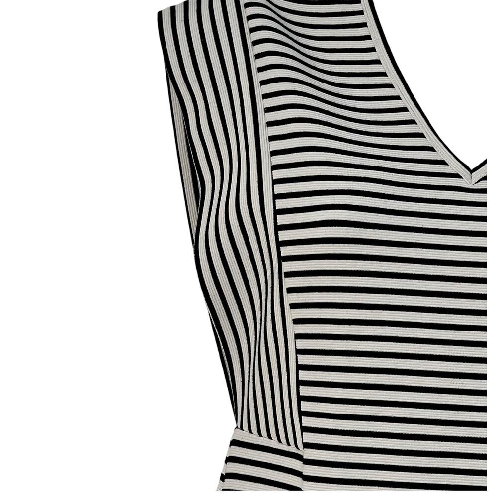 Derek Lam Size 40 US 4 V Neck Sheath Dress Black White Striped Stretch Chic Work - Picture 4 of 12